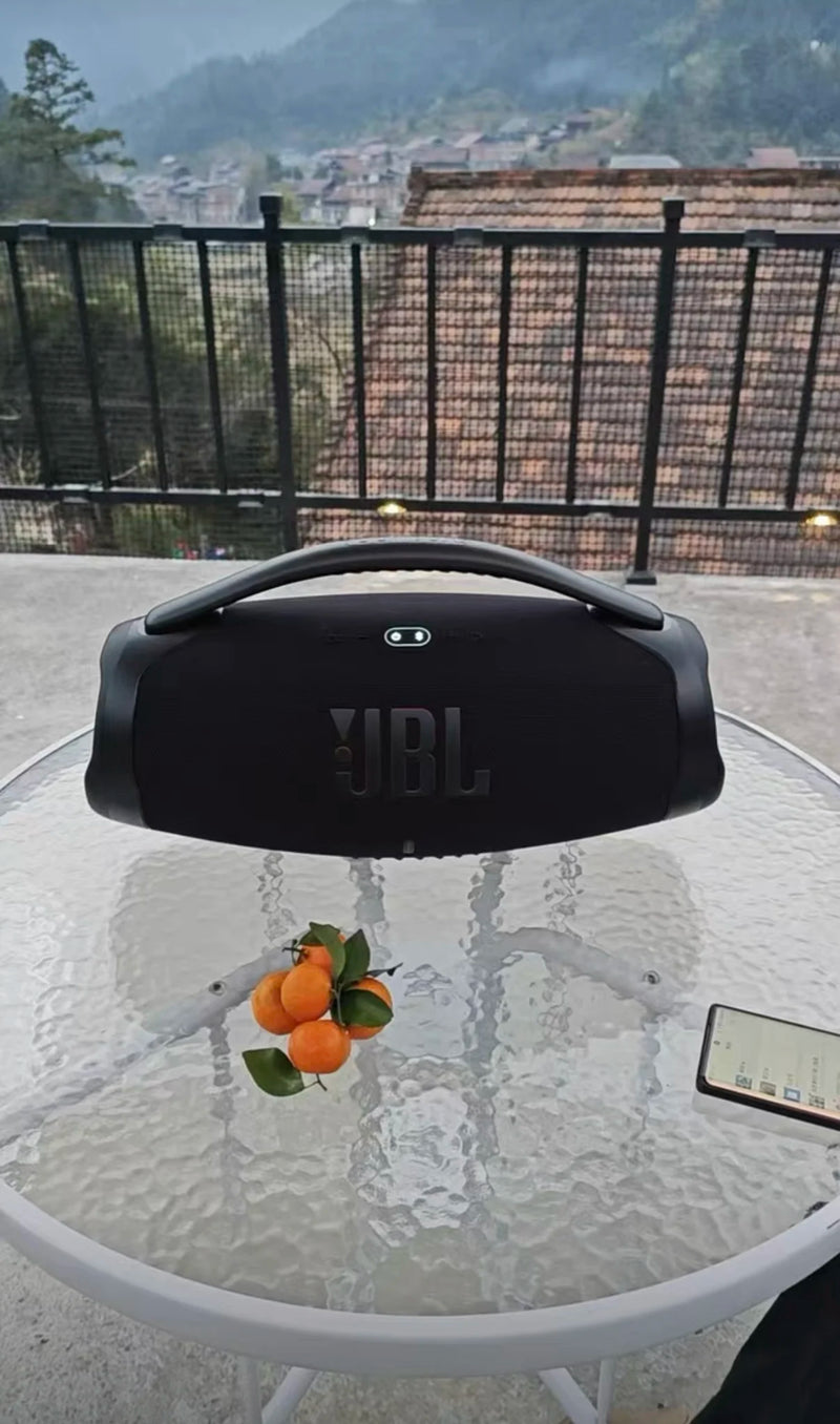 JBL Boombox 3 Bluetooth speaker, portable, with powerful bass and USB input.