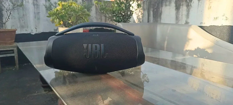 JBL Boombox 3 Bluetooth speaker, portable, with powerful bass and USB input.