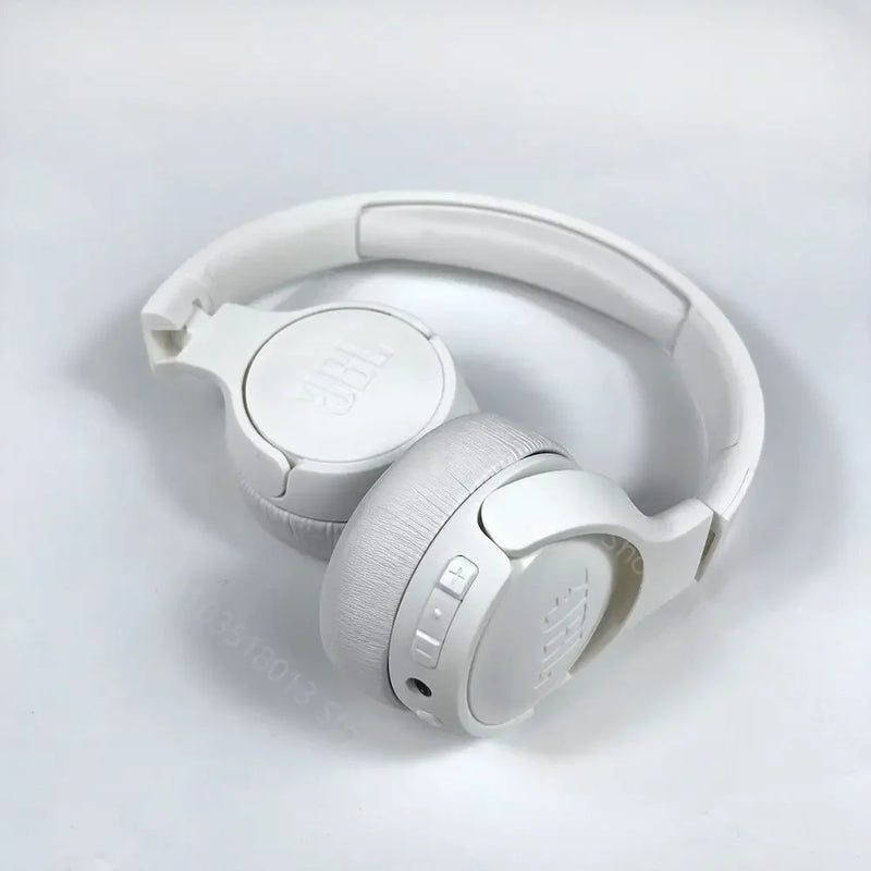 JBL Tune 660NC Bluetooth 5.0 headphones, with noise cancellation and hands-free mode.